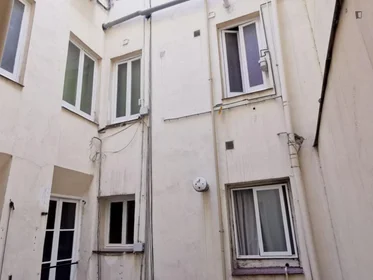 Chambre privée à Calle Santa Catalina, image 2 de 27