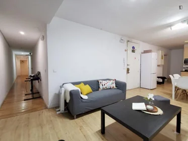 Chambre privée à Calle Santa Catalina, image 21 de 27