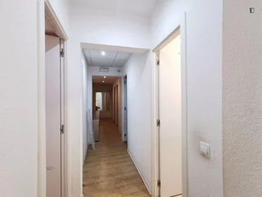 Chambre privée à Calle Santa Catalina, image 22 de 27