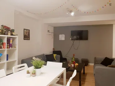 Chambre privée à Calle Santa Catalina, image 8 de 27