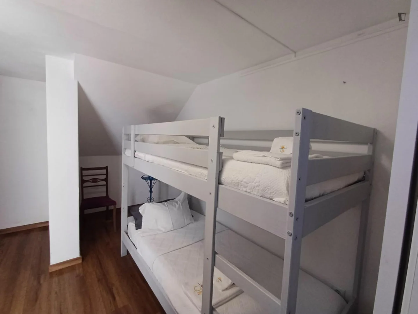 Room for rent in student apartment in , fully furnished