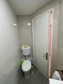 Stanza privata in Rua de Pinto Bessa, immagine 15 di 24