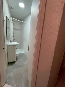 Stanza privata in Rua de Pinto Bessa, immagine 16 di 24