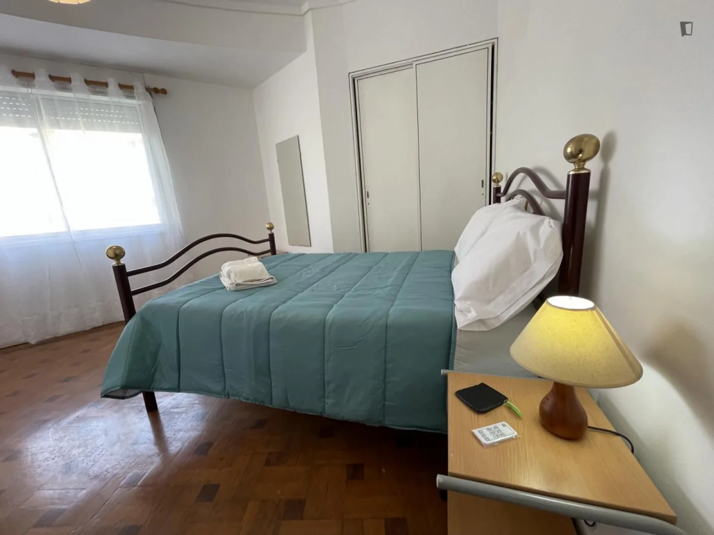 Bezahlbares Zimmer für Studenten mit ausreichender Beleuchtung in 