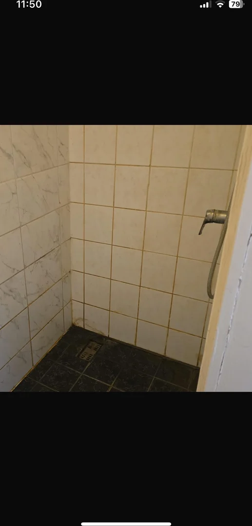 Habitación para estudiantes en  con área de estudio y facilidades compartidas