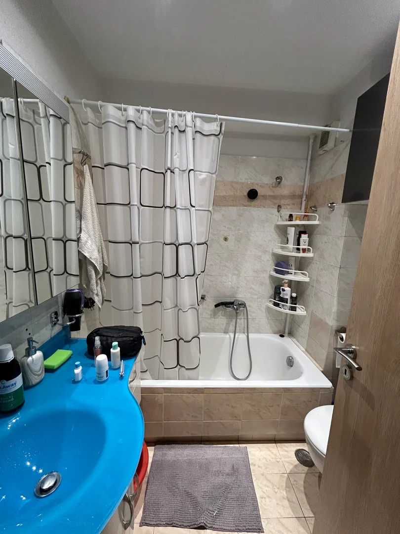 Student-friendly room in  with modern amenities