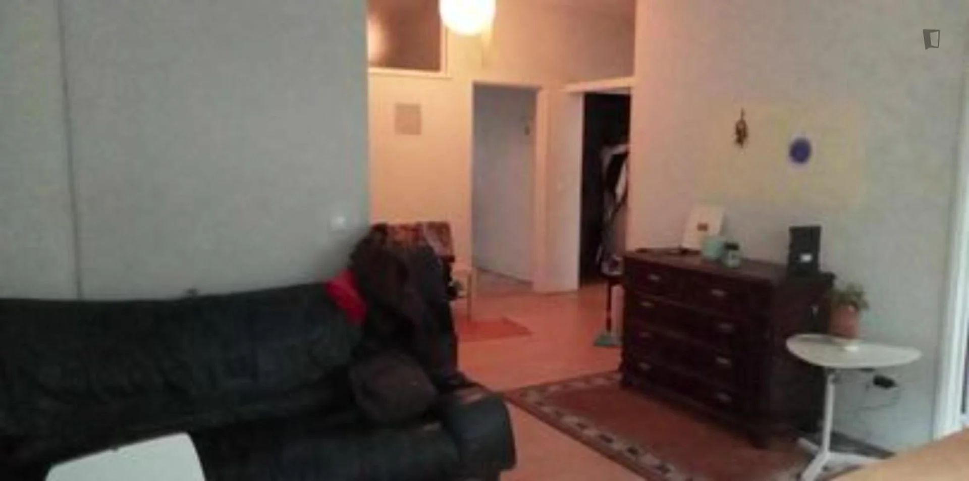Room for rent in student apartment in , fully furnished