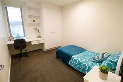 Apartamento inteiro em residência em 224 Burwood Hwy Burwood VIC 3125 Australia, imagem 11 de 15