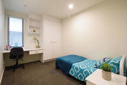 Apartamento inteiro em residência em 224 Burwood Hwy Burwood VIC 3125 Australia, imagem 5 de 15