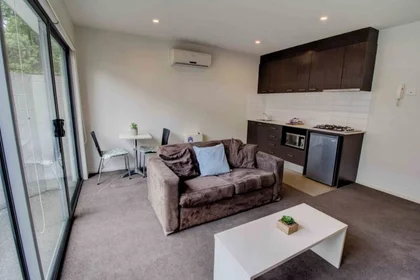 Apartamento inteiro em residência em 224 Burwood Hwy Burwood VIC 3125 Australia, imagem 6 de 15