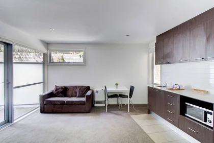 Apartamento inteiro em residência em 224 Burwood Hwy Burwood VIC 3125 Australia, imagem 10 de 15