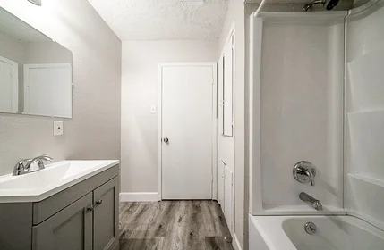 Gesamte Unterkunft im Wohnheim in der Street, TX, Pasadena, United States, 77502, bild 12 von 16