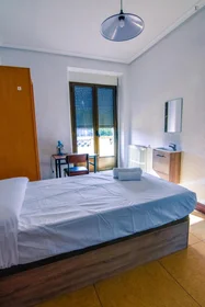 Privatzimmer in der Avenida de la Merced, bild 4 von 41