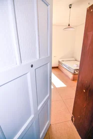 Quarto privado em Avenida de la Merced, imagem 4 de 45