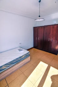 Privatzimmer in der Avenida de la Merced, bild 5 von 42