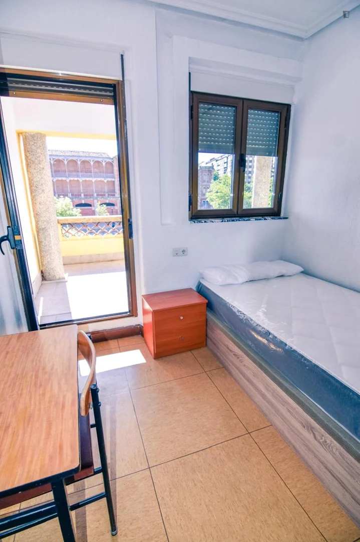 Studentenfreundliches Zimmer in  mit modernen Annehmlichkeiten