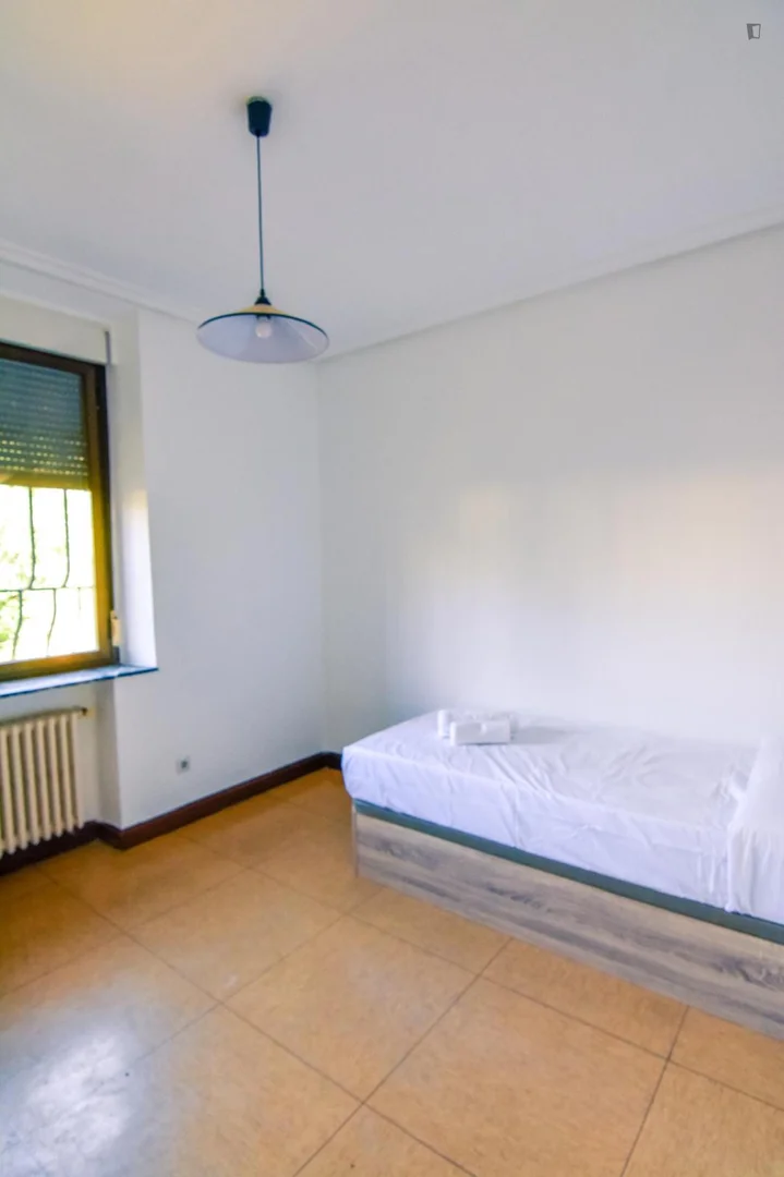 Studentenfreundliches Zimmer in  mit modernen Annehmlichkeiten