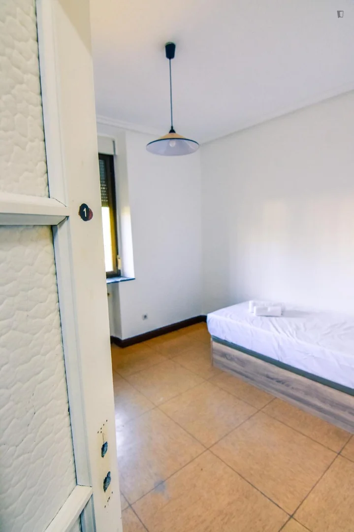 Budgetfreundliches Studentenzimmer in Campusnähe in 