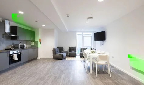 Quarto privado em Winnall Close, imagem 7 de 18