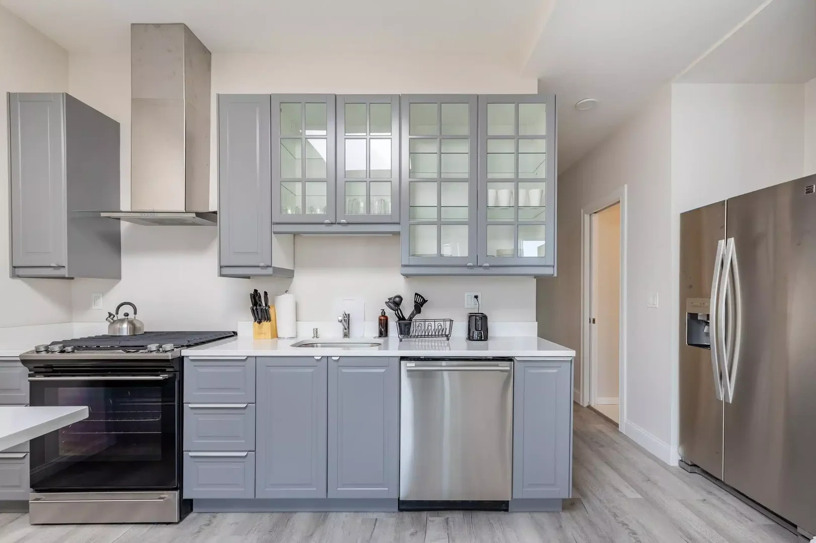 Room for rent in student apartment in , fully furnished