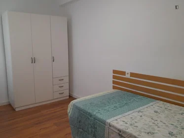 Habitación privada en Carrer de Mendizábal 72, imagen 1 de 10