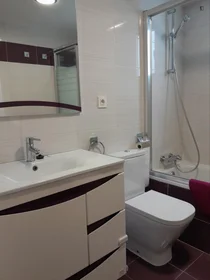 Habitación privada en Carrer de Mendizábal 72, imagen 15 de 20