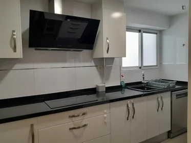 Habitación privada en Carrer de Mendizábal 72, imagen 8 de 20