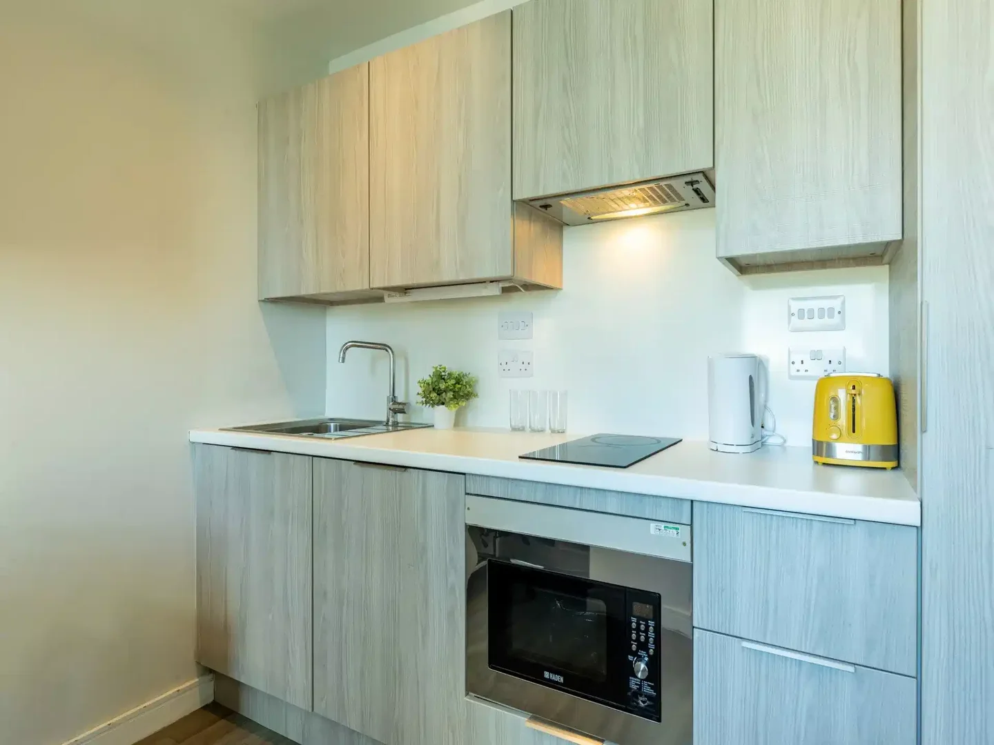 Economical student room with convenient location in 