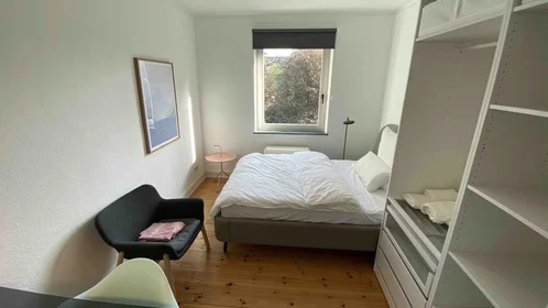 Privatzimmer in der Dorotheenstraße, Winterhude, bild 1 von 10