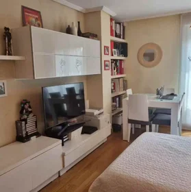 Stanza condivisa in Calle Béjar, , immagine 8 di 10
