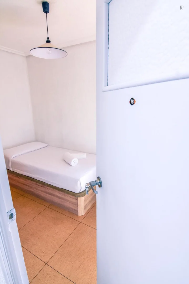  bölgesinde konforlu ve ferah öğrenci odası