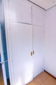 Quarto privado em Avenida de la Merced, imagem 1 de 44
