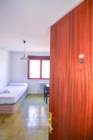 Stanza privata in Avenida de la Merced, immagine 1 di 43