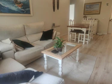 Stanza privata in Calle Francisco de Huerta y Vega, immagine 9 di 12