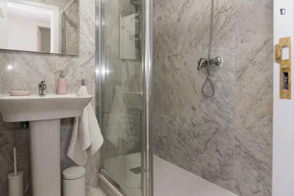 Habitación privada en Paseo de los Pontones, imagen 16 de 22