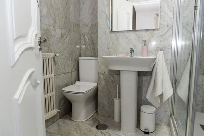 Habitación privada en Paseo de los Pontones, imagen 17 de 22