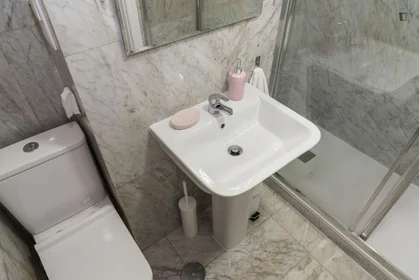 Habitación privada en Paseo de los Pontones, imagen 18 de 22