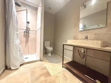 Quarto privado em Roubaix, 59100, imagem 7 de 22