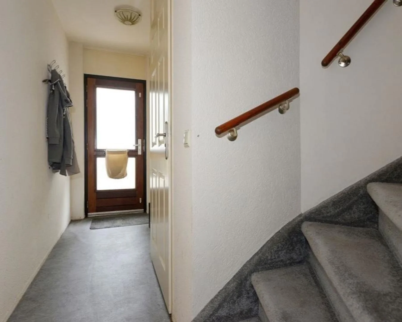 Bright and airy student room with easy university access in 
