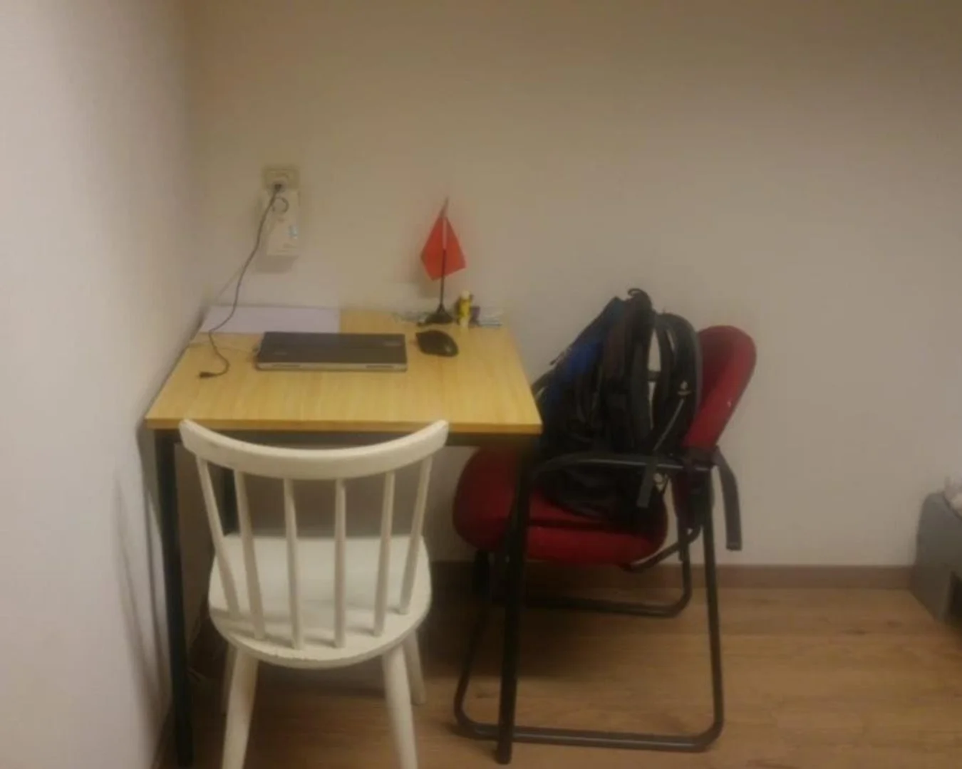 Camera per studenti economica vicino al campus a 
