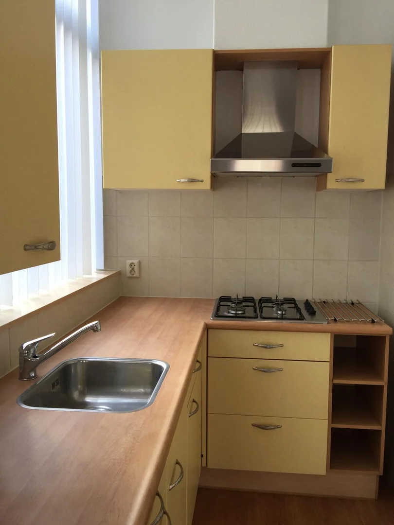Fully equipped studio flat for students in 