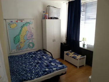 Quarto privado em Kastanjelaan, imagem 1 de 8