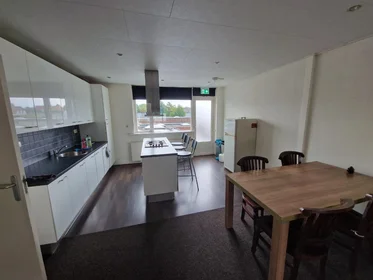 Apartamento inteiro em C.J. Snuifstraat, imagem 1 de 10
