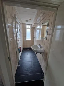 Apartamento inteiro em C.J. Snuifstraat, imagem 4 de 10