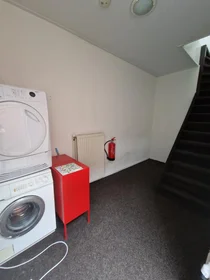 Apartamento inteiro em C.J. Snuifstraat, imagem 5 de 10