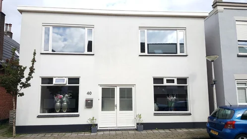 Apartamento inteiro em C.J. Snuifstraat, imagem 7 de 10
