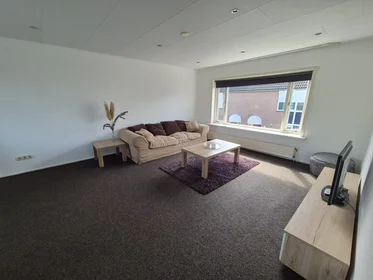 Apartamento inteiro em C.J. Snuifstraat, imagem 9 de 10