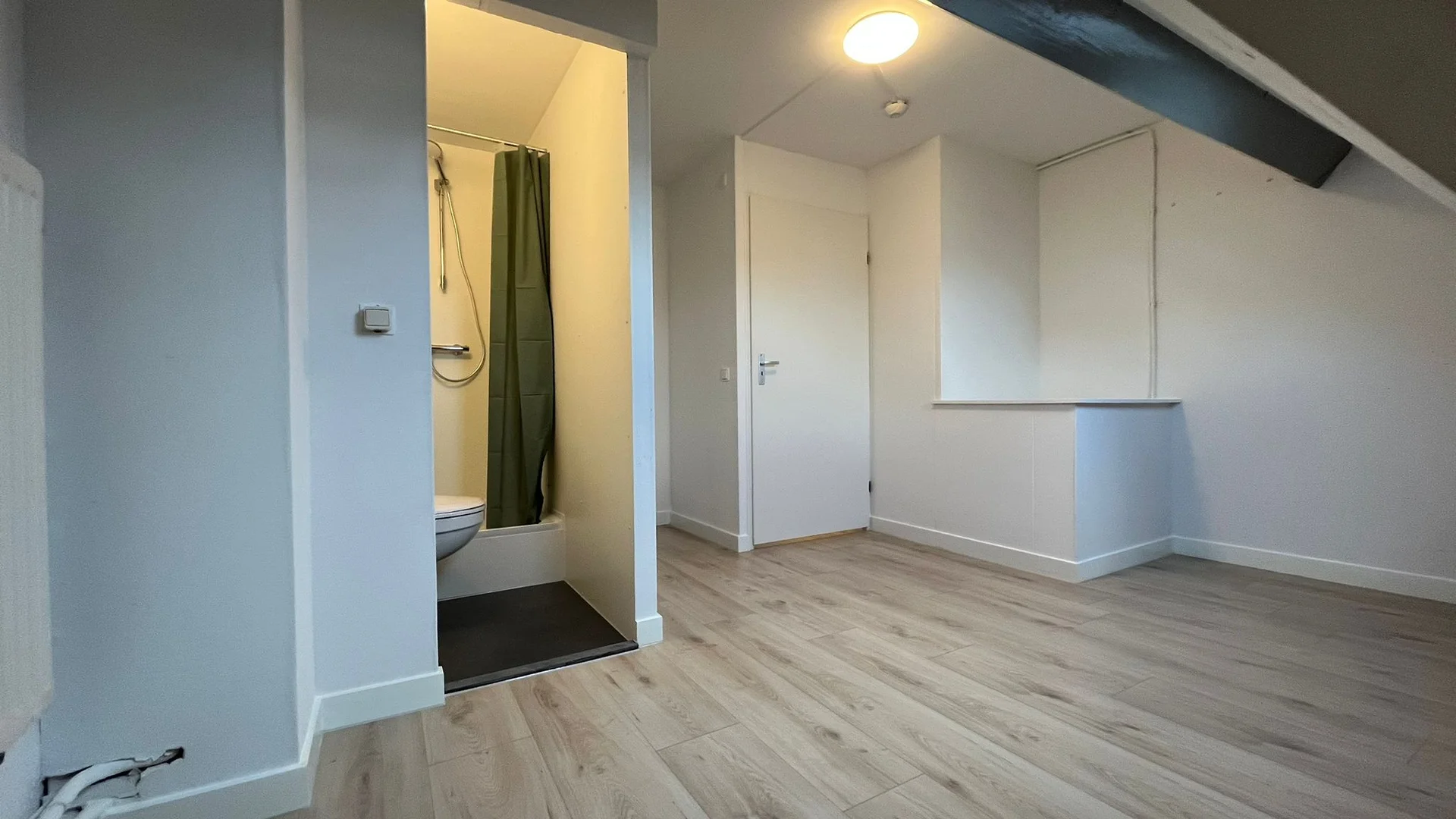 Chambre conviviale pour les étudiants dans  avec des équipements modernes