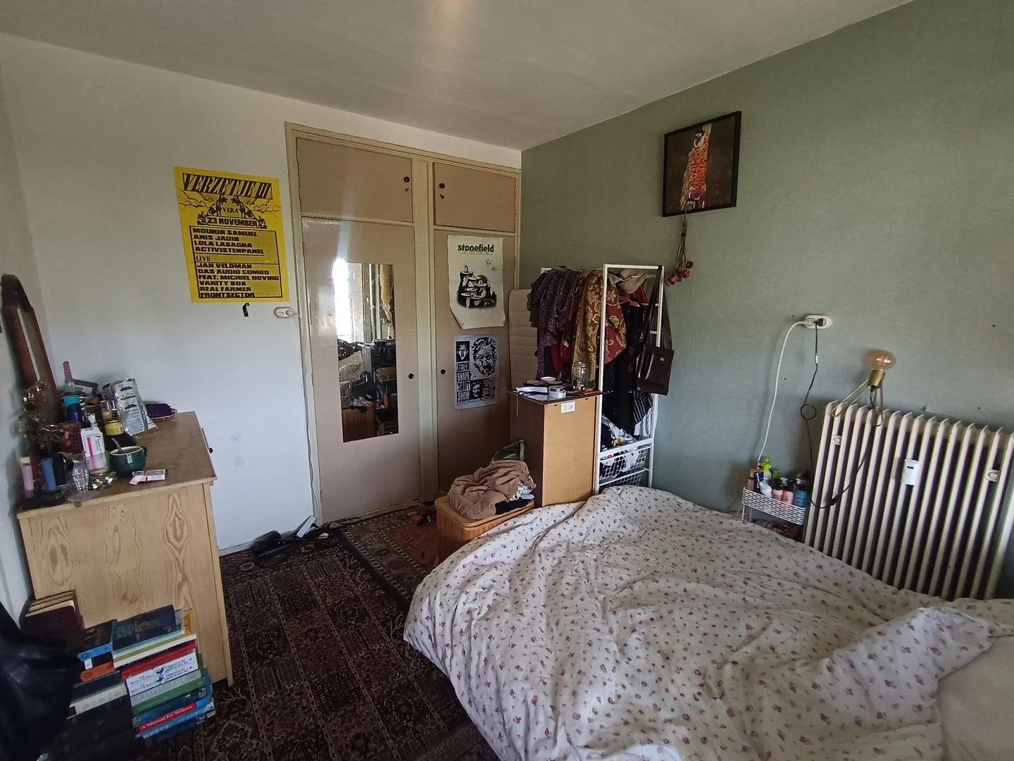 Funktionelles Studentenzimmer perfekt zum Studieren in 