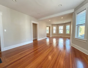 Logement entier en résidence à 8, Fox St., Unit 1, Dorchester, Boston, MA, 02122, image 3 de 17